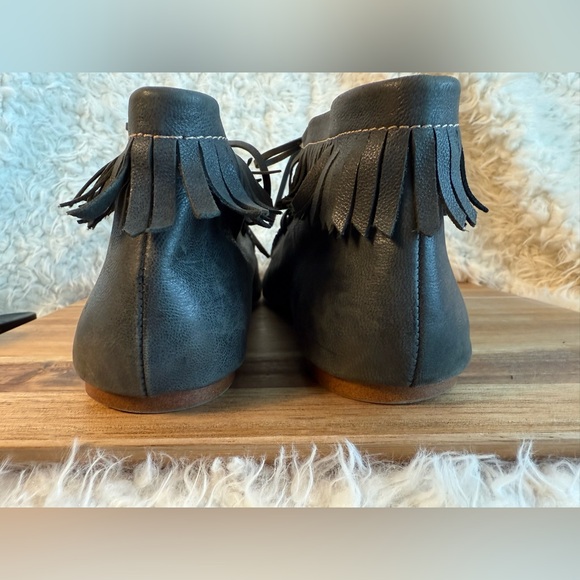 Latigo Etu Leather Moccasins Style 199122 - Picture 9 of 12